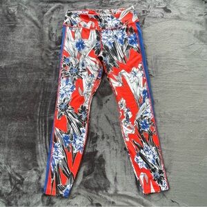 Nike Dri-Fit floral leggings in red white blue